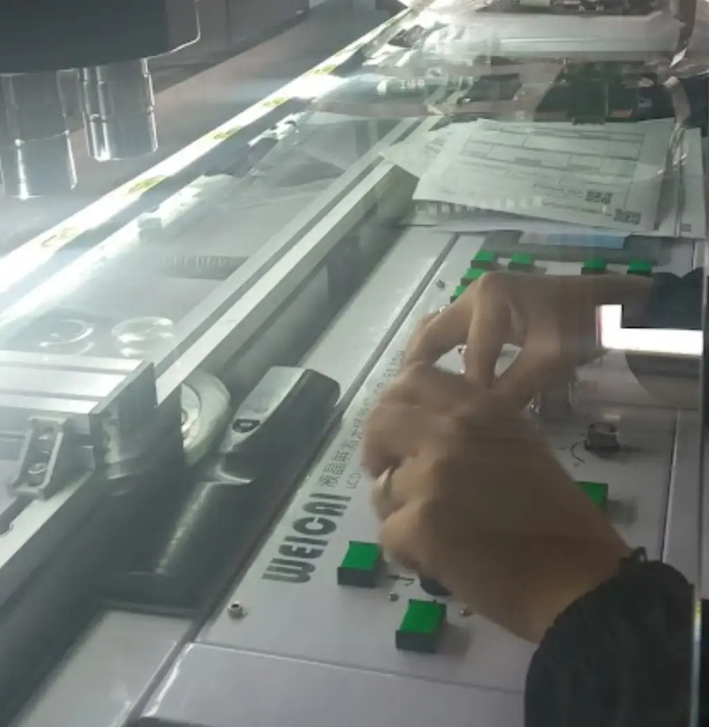 Reparación de pantallas LED y OLED LG en laboratorio PKC Technology Lima