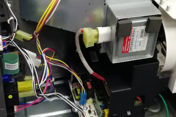 Servicio técnico de cocinas y microondas LG en Lima, sede San Miguel